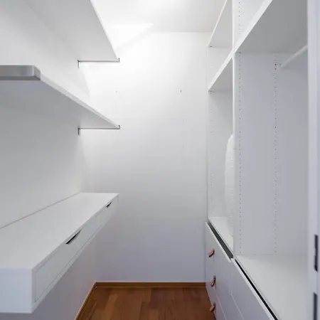 Apartament With Balcony And Parking Near The Museum *