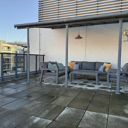 3-room Penthouse With Terrace I Balcony I Metro I Near The Center Prag