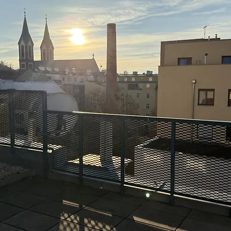 Penthouse With Terrace Near The Center Of * Praga