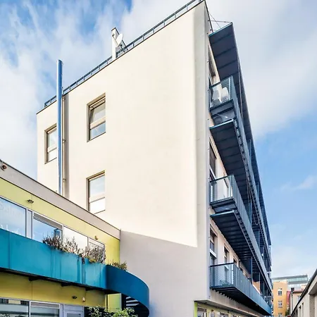 Penthouse With Terrace Near The Center Of *