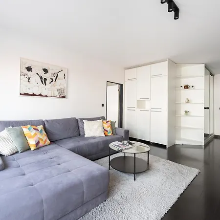 3-room Penthouse With Terrace I Balcony I Metro I Near The Center *