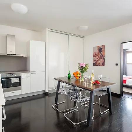Apartment 3-room Penthouse With Terrace I Balcony I Metro I Near The Center