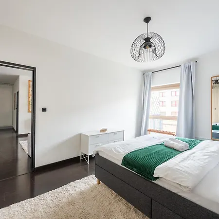 Apartment 3-room Penthouse With Terrace I Balcony I Metro I Near The Center