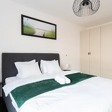 Apartment 3-room Penthouse With Terrace I Balcony I Metro I Near The Center *