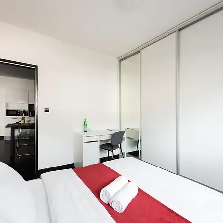 3-room Penthouse With Terrace I Balcony I Metro I Near The Center