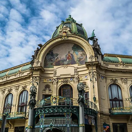 Penthouse With Terrace Near The Center Of * Prag