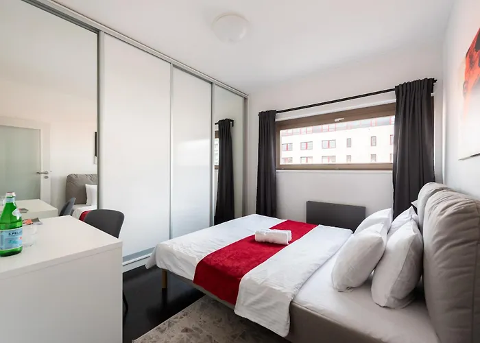 Penthouse With Terrace Near The Center Of