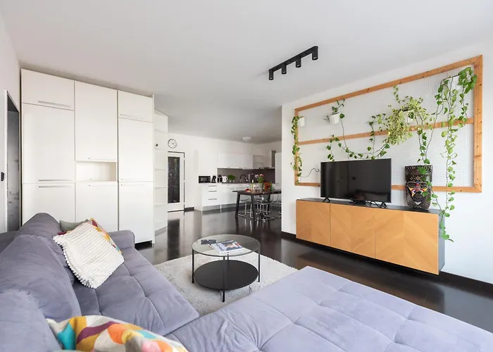 Penthouse With Terrace Near The Center Of Appartamento Praga